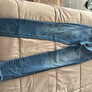 Abercrombie and Fitch auto high-rise, super skinny size 4 regular jeans